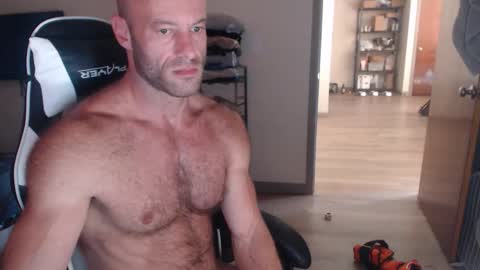 Snapshot of oregon87 chatting on June 4, 2026, 3:29 pm The Oregon Lumberjack online show from June 4, 2026, 3:29 pm