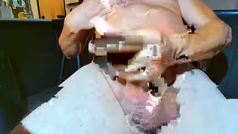 MapleSyrup online show from October 9, 2025, 1:25 am