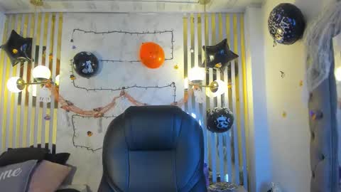 oriana_gh online show from October 19, 2025, 3:29 am