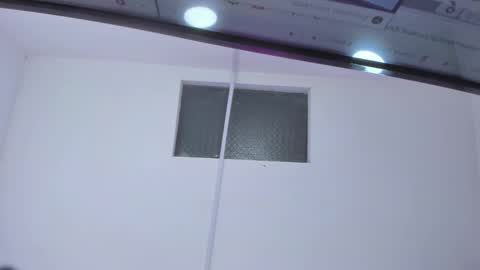 Miss Guzman  online show from March 6, 2025, 6:16 pm