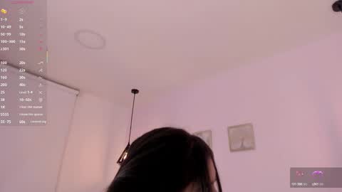 Miss Guzman  online show from September 19, 2025, 1:07 am