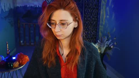 Orianna -  Hi Im into geek culture cosplay crafting LARP games. Shall we play DnD online show from December 5, 2024, 9:06 am