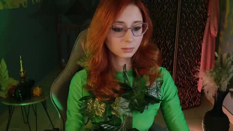 Orianna -  Hi Im into geek culture cosplay crafting LARP games. Shall we play DnD online show from December 6, 2024, 4:49 pm