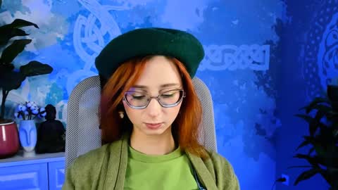 Orianna -  Hi Im into geek culture cosplay crafting LARP games. Shall we play DnD online show from December 30, 2024, 7:11 pm