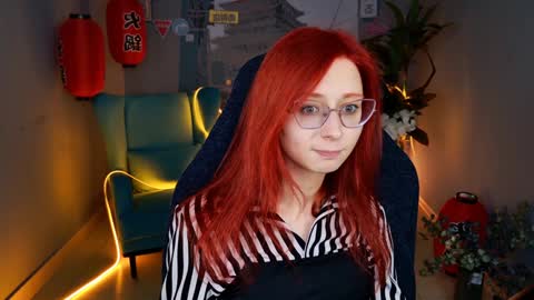 Orianna -  Hi Im into geek culture cosplay crafting LARP games. Shall we play DnD online show from January 7, 2025, 6:45 pm