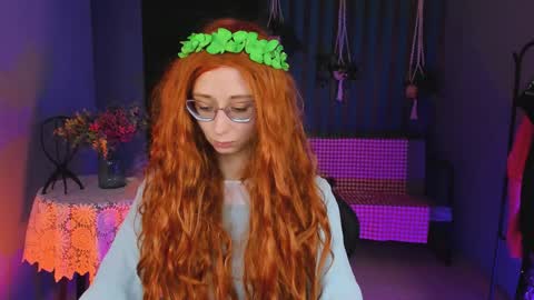 Orianna -  Hi Im into geek culture cosplay crafting LARP games. Shall we play DnD online show from February 1, 2025, 5:37 pm