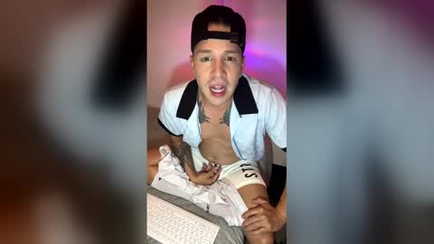 Orienzo online show from March 16, 2026, 3:56 am