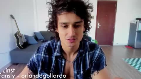 Snapshot of orlando__bloom chatting on January 7, 2025, 9:29 am Fansly and Instagram - online show from January 7, 2025, 9:29 am