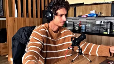 Fansly and Instagram -  online show from April 9, 2026, 9:15 am