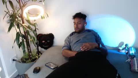 orlando_horny online show from October 11, 2025, 2:44 am