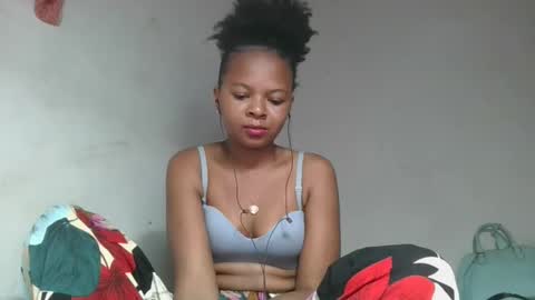 ornellahhh online show from October 4, 2025, 3:48 am