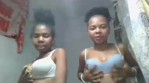 ornellahhh online show from October 8, 2025, 9:23 pm