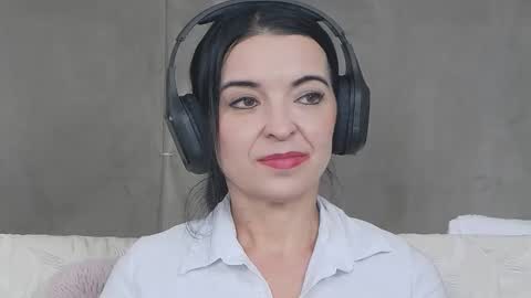 Ortensialady online show from February 11, 2025, 2:13 pm