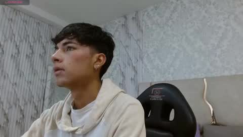 osamu_tay online show from April 20, 2026, 3:20 am