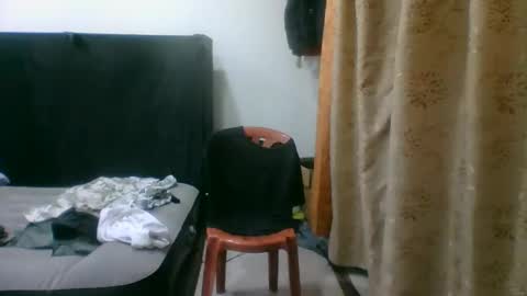 oscarjhe3512 online show from November 2, 2025, 4:59 am