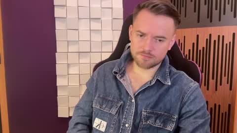 Oscar Steel Savage online show from February 14, 2025, 5:14 pm