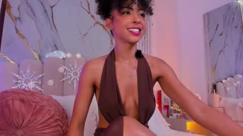 Snapshot of oshun_25 chatting on December 21, 2025, 7:26 am Oshun online show from December 21, 2025, 7:26 am