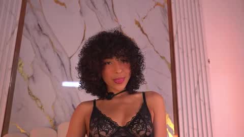 Snapshot of oshun_25 chatting on January 15, 2026, 1:16 pm Oshun online show from January 15, 2026, 1:16 pm