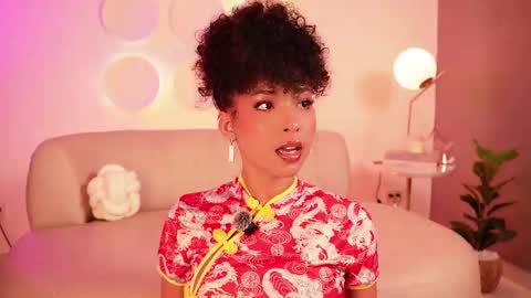 Snapshot of oshun_25 chatting on March 18, 2026, 12:19 pm Oshun online show from March 18, 2026, 12:19 pm