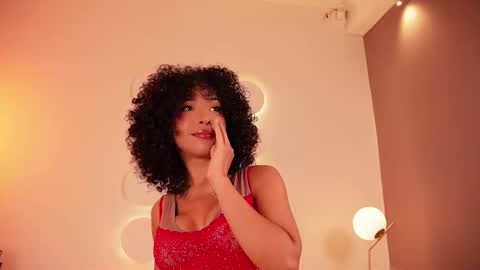 Snapshot of oshun_25 chatting on March 19, 2026, 12:09 pm Oshun online show from March 19, 2026, 12:09 pm