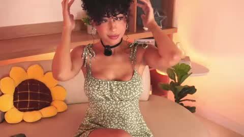 Snapshot of oshun_25 chatting on May 21, 2026, 12:45 pm Oshun online show from May 21, 2026, 12:45 pm