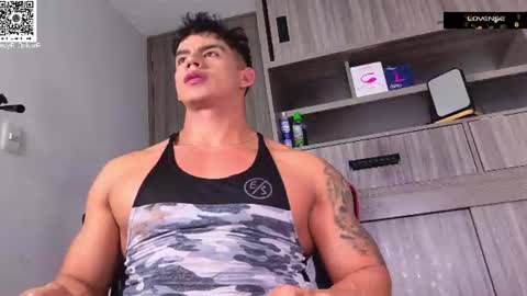 Snapshot of oskar_ford21 chatting on June 24, 2026, 11:37 pm Oskar Ford NEW ACCOUNT online show from June 24, 2026, 11:37 pm