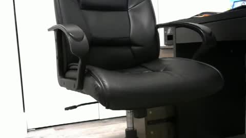 Ossi online show from September 17, 2025, 5:25 pm