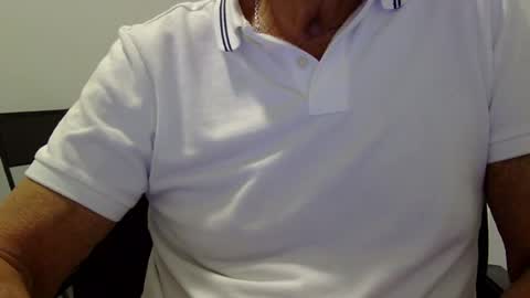 Snapshot of ossibottom chatting on June 14, 2026, 1:25 am Ossi online show from June 14, 2026, 1:25 am