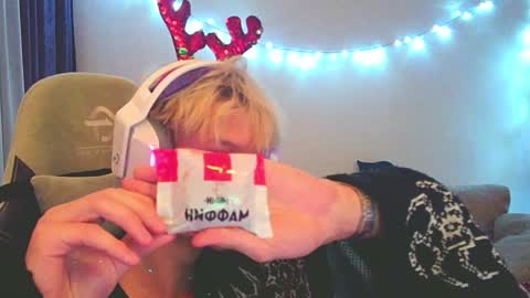 Ostin online show from December 10, 2024, 5:33 pm