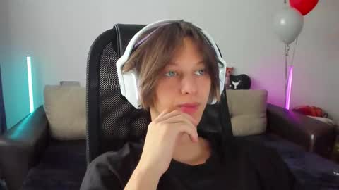 Ostin online show from January 13, 2026, 8:19 am