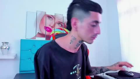 Snapshot of ostinmills chatting on December 16, 2024, 5:54 pm Ostin baby online show from December 16, 2024, 5:54 pm