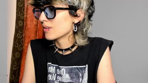 Otto 3 online show from December 11, 2024, 7:03 pm