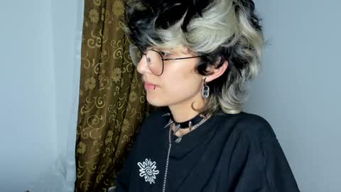 Otto 3 online show from December 17, 2024, 6:02 am