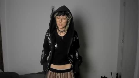 Otto 3 online show from February 17, 2025, 12:43 am