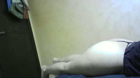 oumaimasoufaine66 online show from September 20, 2025, 9:49 pm