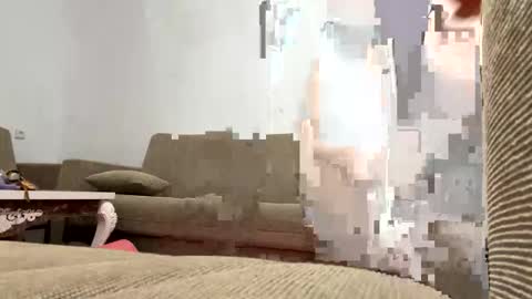 oumaimasoufaine66 online show from November 7, 2025, 8:09 pm