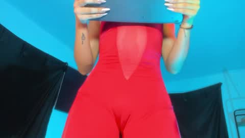 Snapshot of ounla_sweet chatting on May 13, 2026, 5:49 am ounla sweet online show from May 13, 2026, 5:49 am