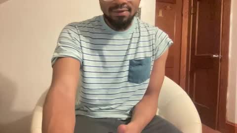 outofhisleague_ online show from April 14, 2026, 2:39 am