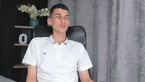 Snapshot of owen_stone1 chatting on February 25, 2025, 5:41 am owen_stone1 online show from February 25, 2025, 5:41 am