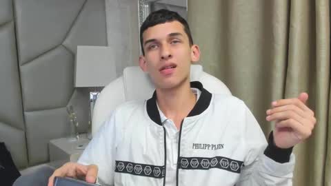 Snapshot of owen_stone1 chatting on March 11, 2025, 11:23 am owen_stone1 online show from March 11, 2025, 11:23 am