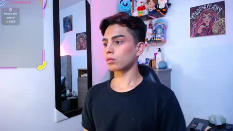 Owen  Independent model  online show from February 6, 2026, 7:45 am