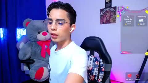 Owen  Independent model  online show from June 24, 2026, 12:26 pm