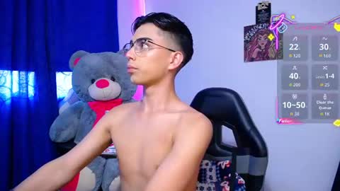 Owen  Independent model  online show from June 26, 2026, 9:30 pm