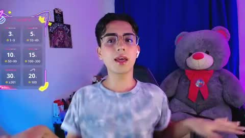 Owen  Independent model  online show from July 24, 2026, 7:17 am