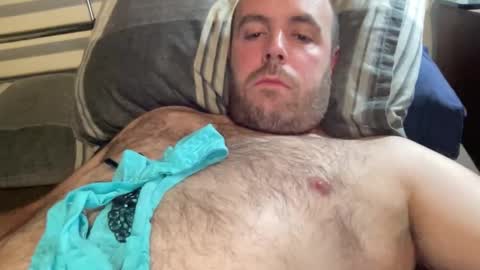 Owen2022 online show from September 22, 2025, 9:17 pm