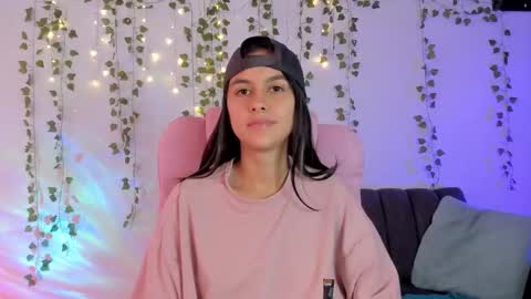 Snapshot of owenfoxx1 chatting on December 22, 2025, 3:20 pm Owen foxx online show from December 22, 2025, 3:20 pm