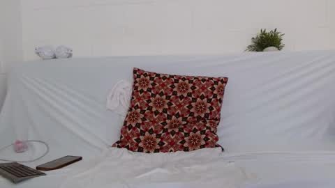 Jeannifer online show from January 14, 2025, 4:08 pm