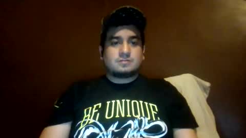 Snapshot of ozlo chatting on May 17, 2026, 4:10 am ozlo online show from May 17, 2026, 4:10 am