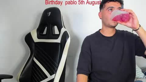 Snapshot of p_jhon chatting on July 17, 2026, 5:03 am P online show from July 17, 2026, 5:03 am
