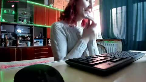 Ella online show from March 7, 2025, 1:18 pm